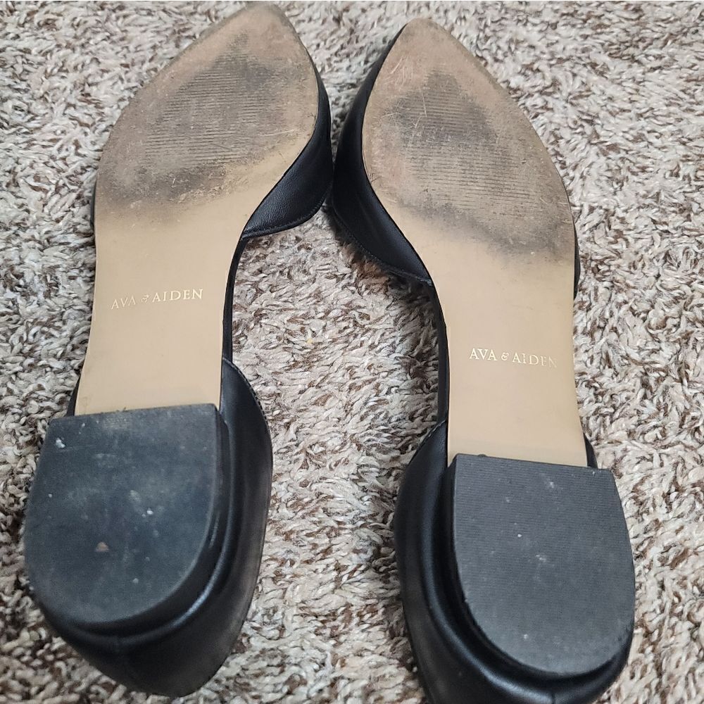 AVA & AIDEN Pointed Flats - Picture 7 of 12